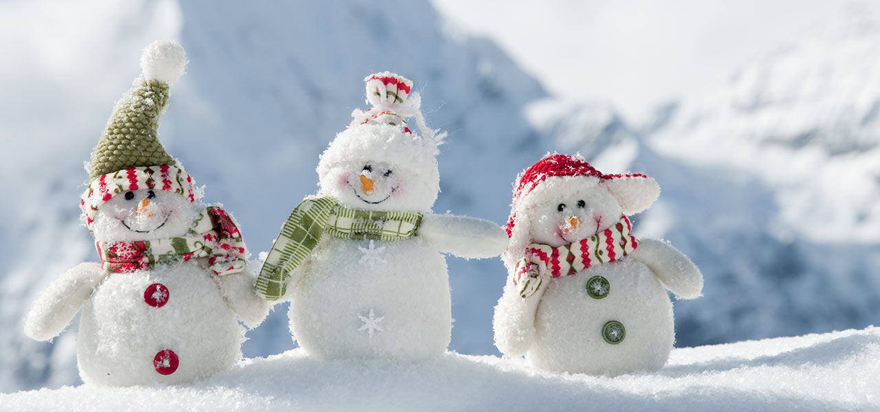 cute snowmen as background image